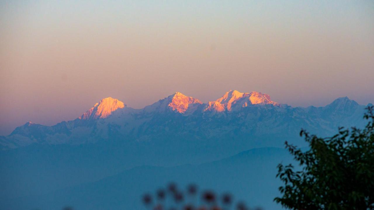 Panorama Resort And Spa Dhulikhel Exterior foto